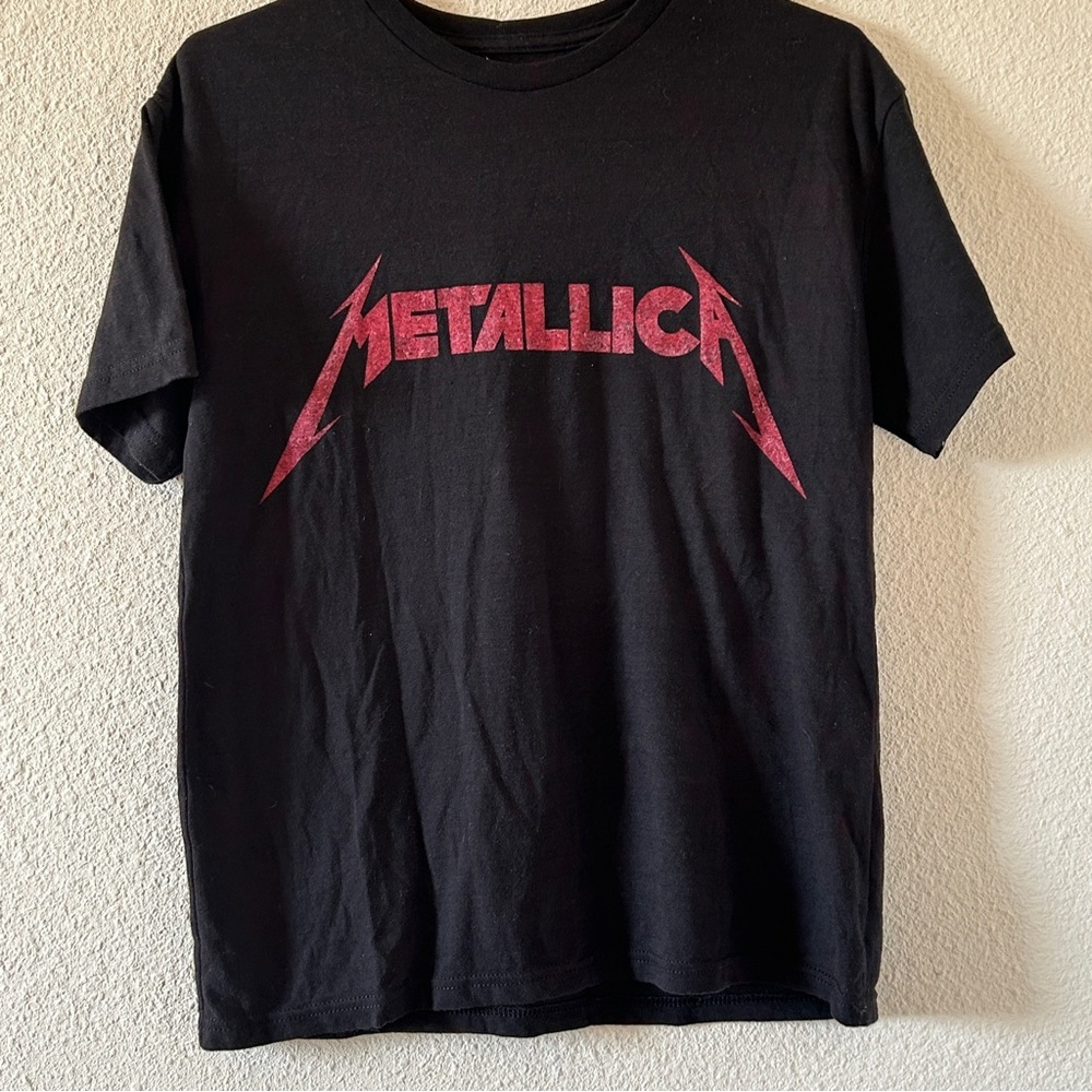 Metallica Graphic Rock Band Metal Grunge Gothic T-shirt Women’s Medium Black Red - Picture 1 of 4